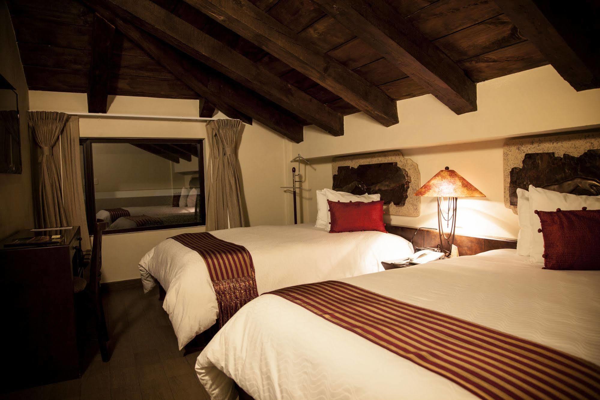 Plaza Gallery Hotel Boutique Сан-Крістобаль-де-лас-Касас Екстер'єр фото