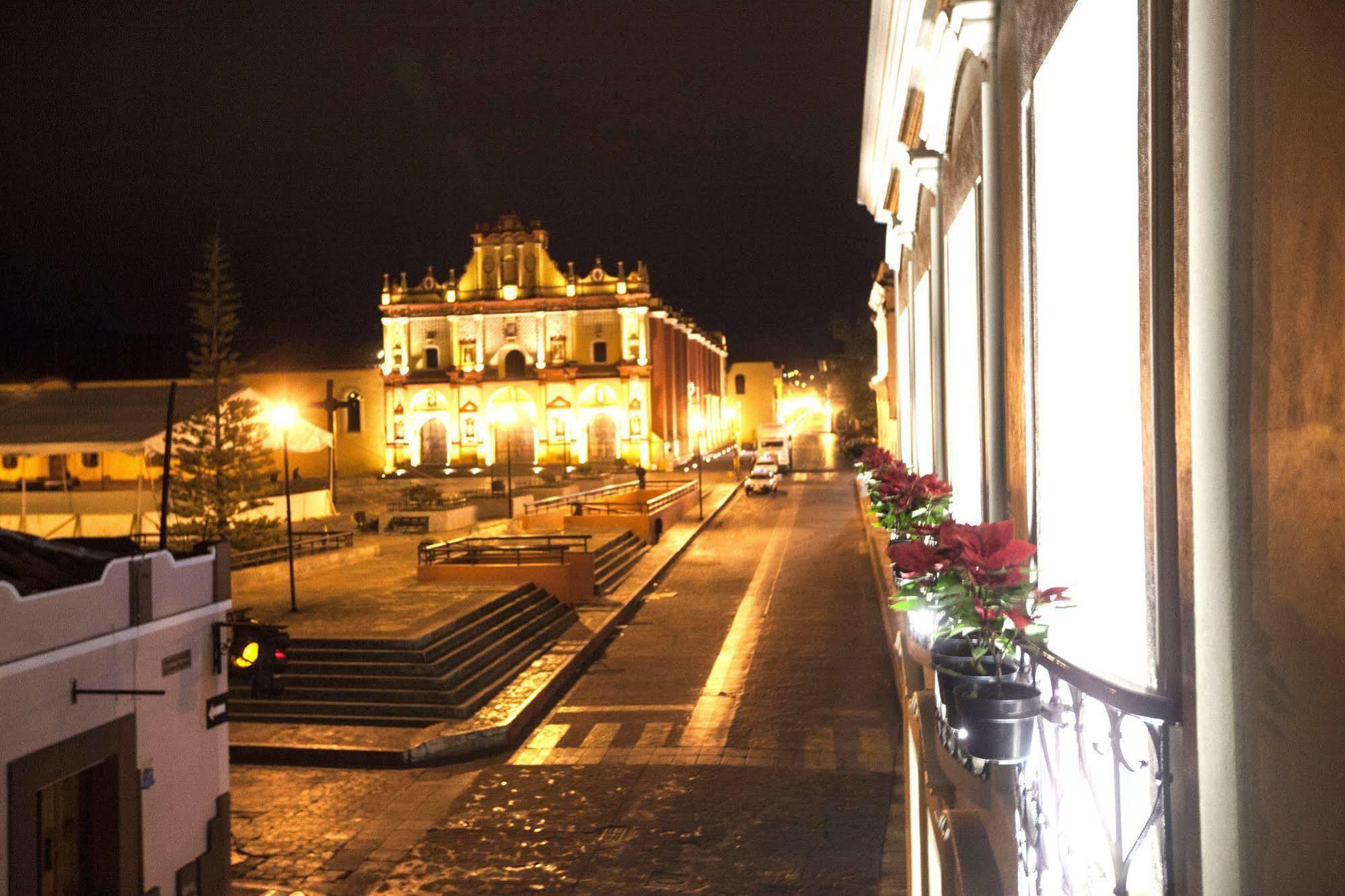 Plaza Gallery Hotel Boutique Сан-Крістобаль-де-лас-Касас Екстер'єр фото