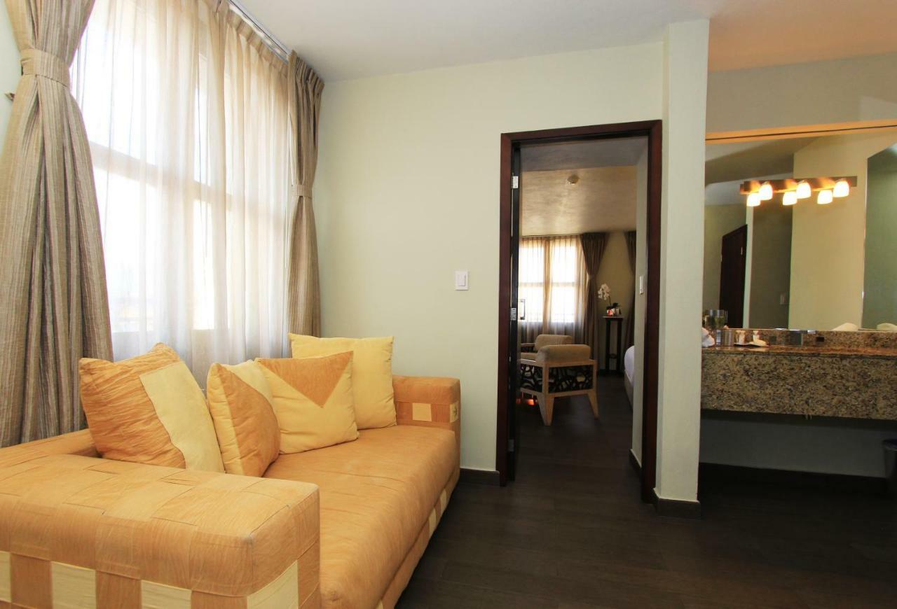 Plaza Gallery Hotel Boutique Сан-Крістобаль-де-лас-Касас Екстер'єр фото